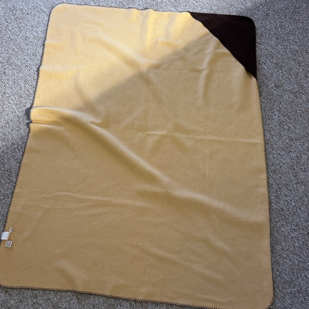 Disney Throw - Picture 2 of 4